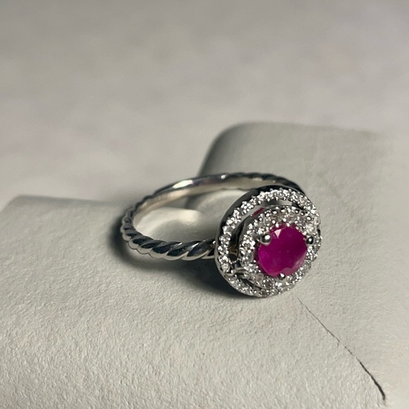 Stunning RUBY and DIAMOND Ring - Picture 3 of 9